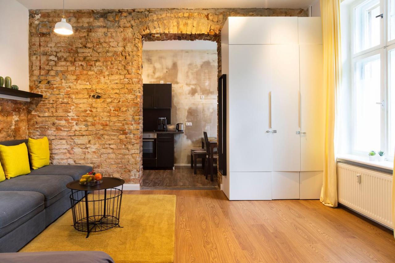 Shabby Chic +freshly Furnished&renovated Appartement Berlijn