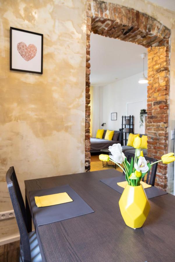 Shabby Chic +freshly Furnished&renovated * Berlijn